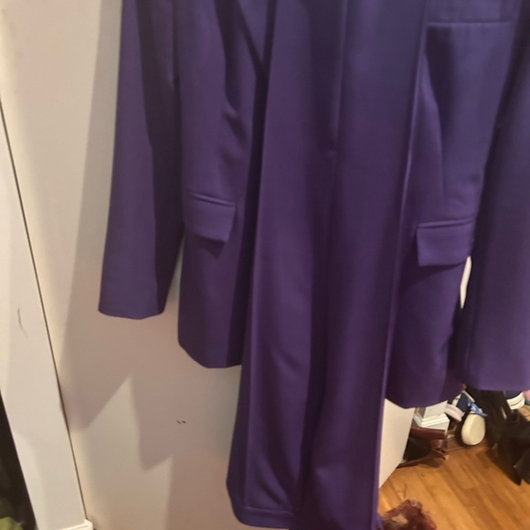 Stunning purple pantsuit by Bluzat.  Only worn once, in perfect shape. - Picture 8 of 9